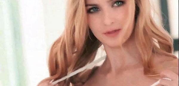  Amazing Blonde Abigaile Johnson - 16babes.com